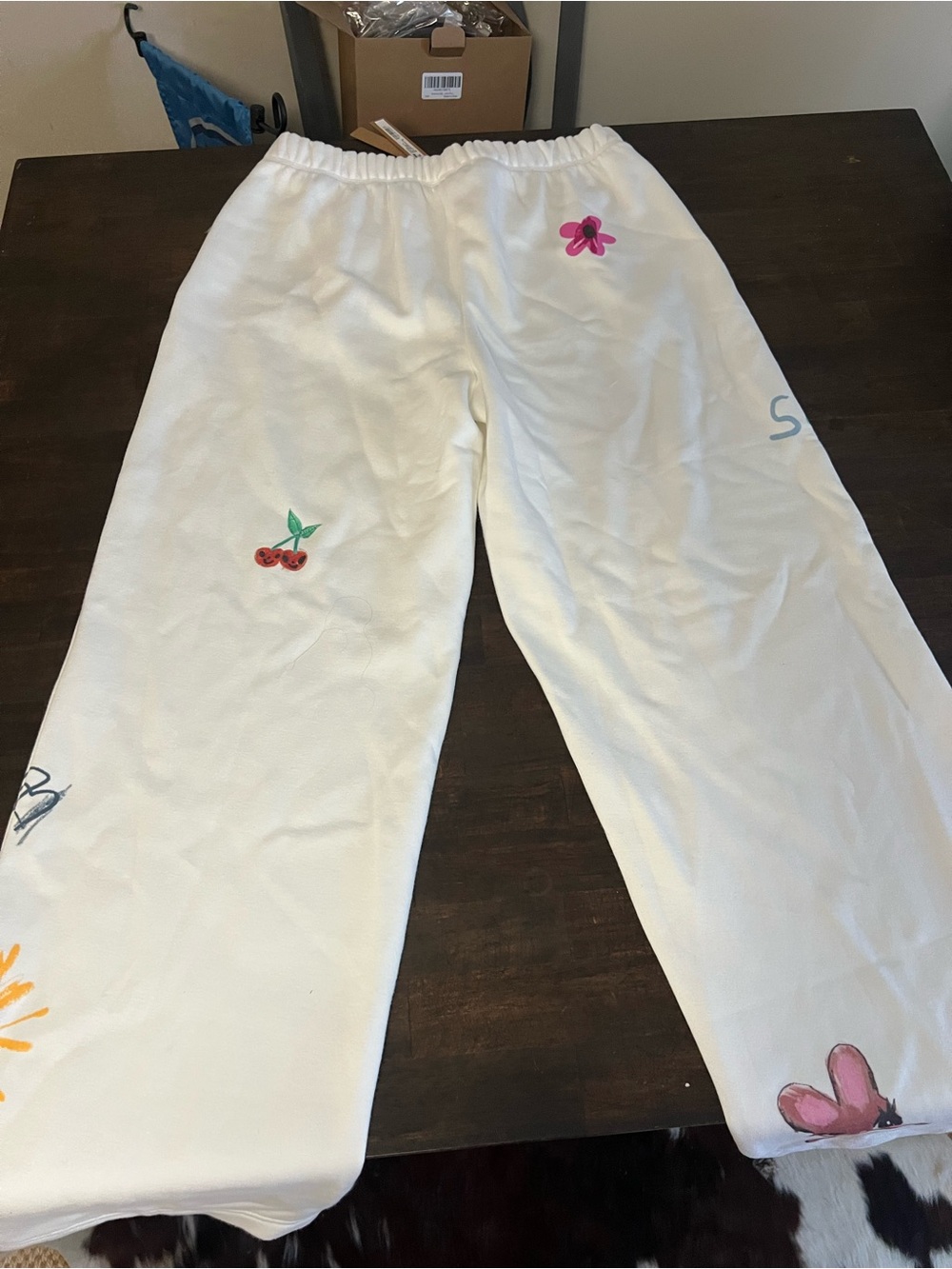 SKIMS Marble Multi Doodle Print Sweatpants - Picture 4 of 5